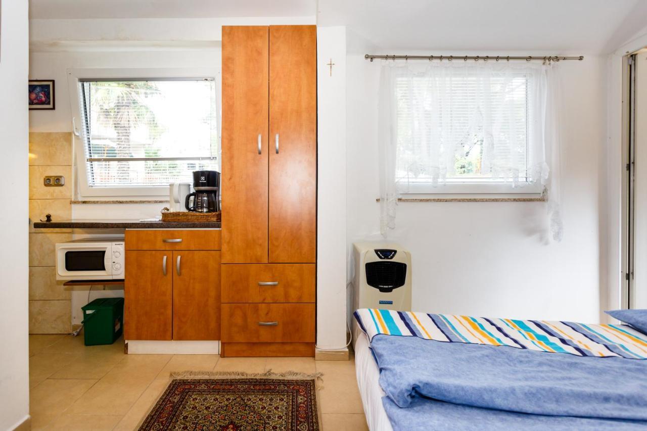 Apartmani Mili Malinska Eksteriør bilde