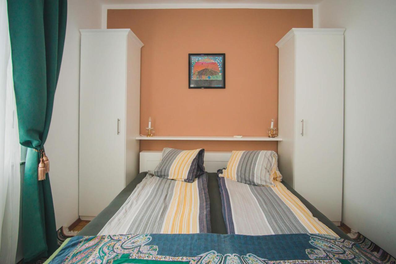 Apartmani Mili Malinska Eksteriør bilde